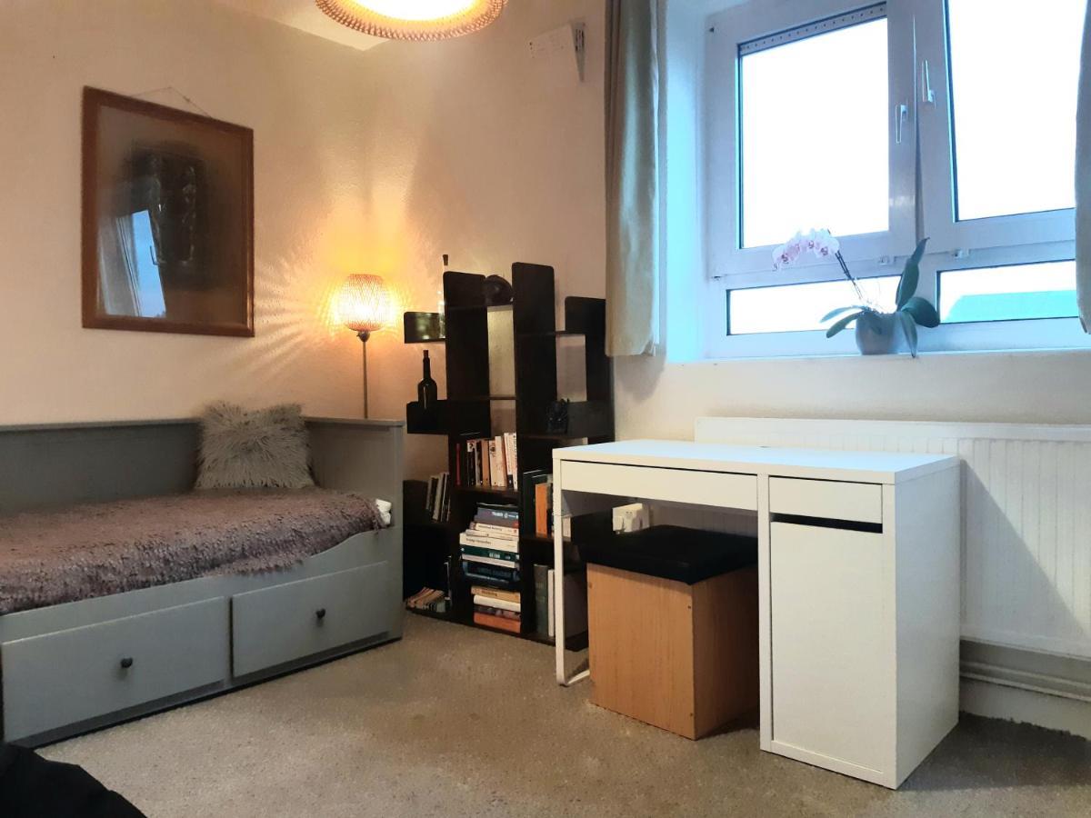 Cosy room in Camden Town zone 2 Londyn Zewnętrze zdjęcie